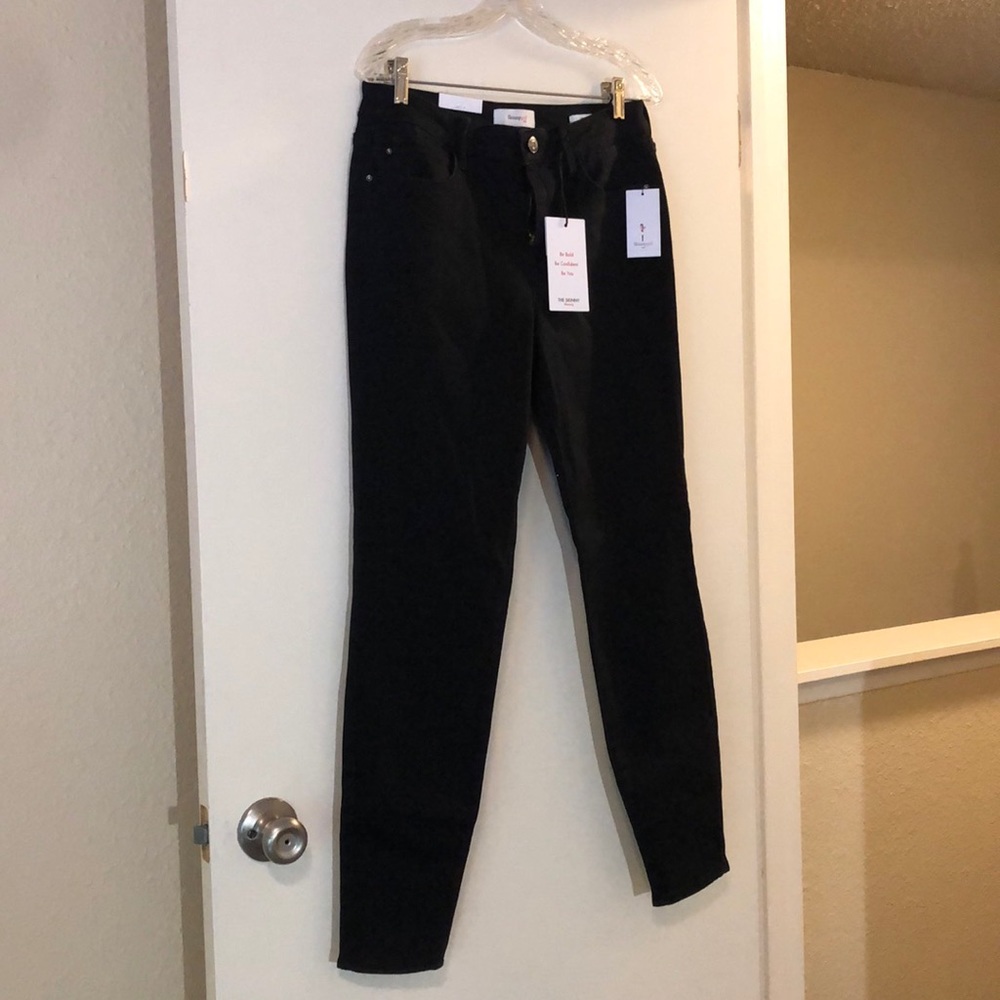 Skinnygirl Black Denim